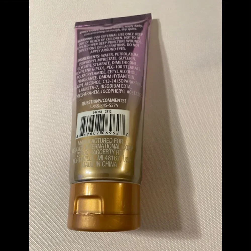 🌺Spa Luxury Crave Plum & Freesia Scent Body Lotion 5.5 OZ (156g )